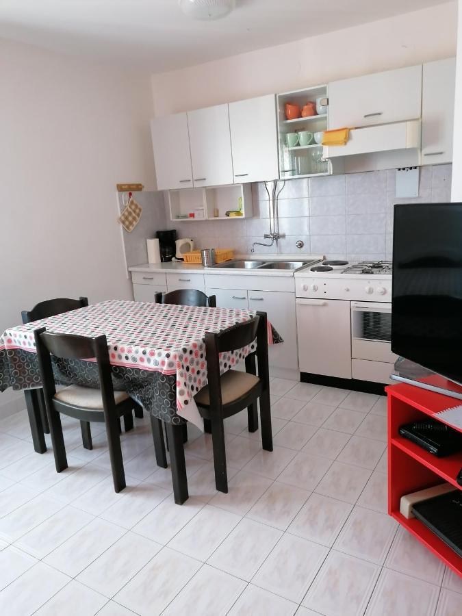 Apartment Halugica Kali Dış mekan fotoğraf