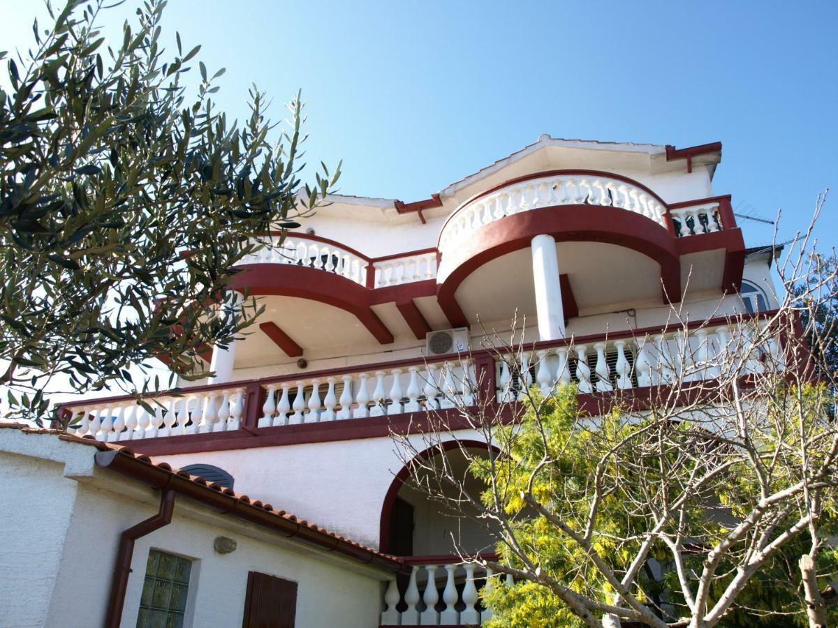 Apartment Halugica Kali Dış mekan fotoğraf